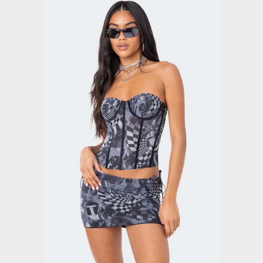 Edikted Aly mesh corset top- Size L